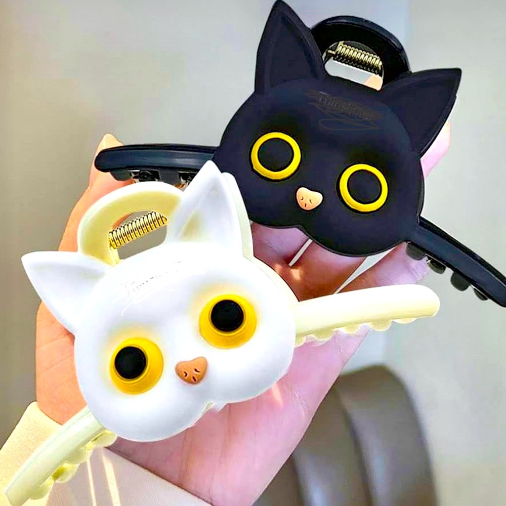 SOLD - Cat Hair Clip - Black (1 clip)
